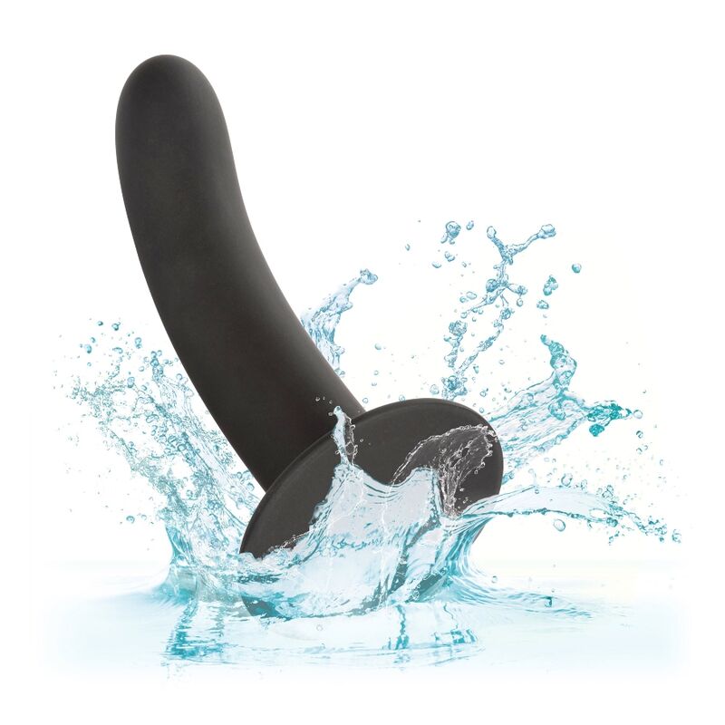 Dildo senza limiti CALEXOTICS di 17,8 cm, con design realistico, visibile nell'immagine, per uso intimo e personale.