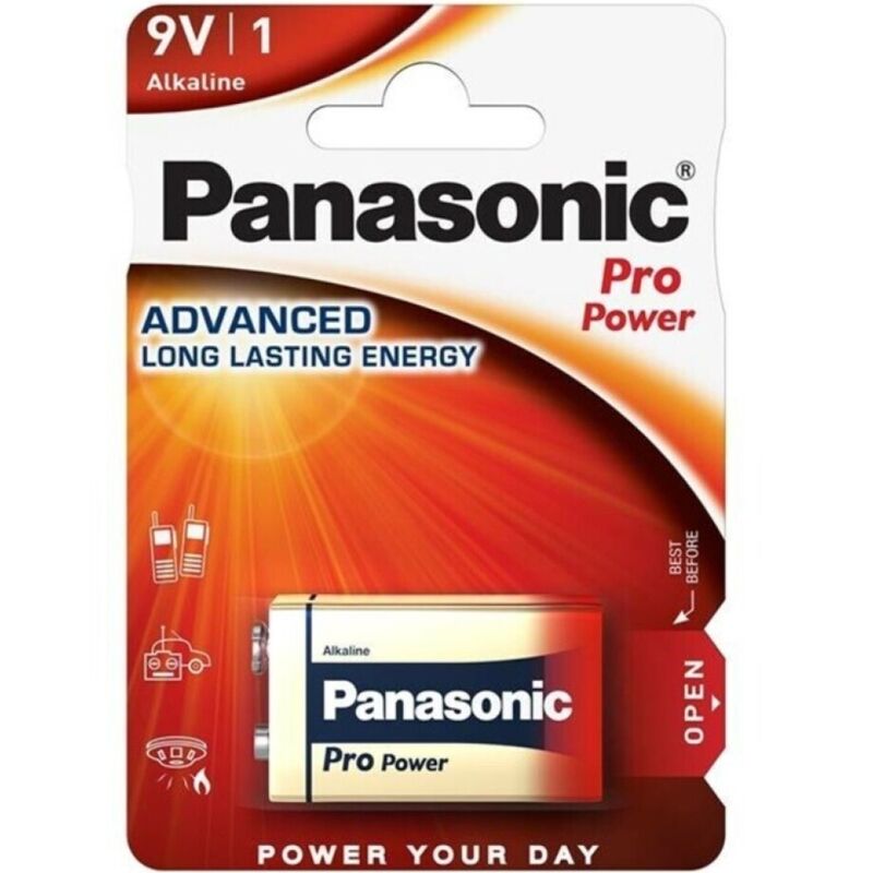 Batteria alcalina Panasonic Pro Power 9V LR61 in blister, vista frontale con etichetta visibile e dettagli della confezione