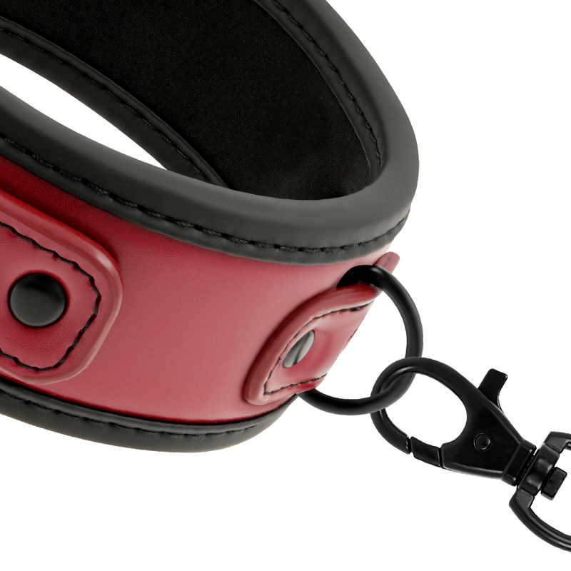 Collana a catena con fodera in neoprene della linea Fetish Submissive Dark Room, accessorio di bondage e BDSM per adulti