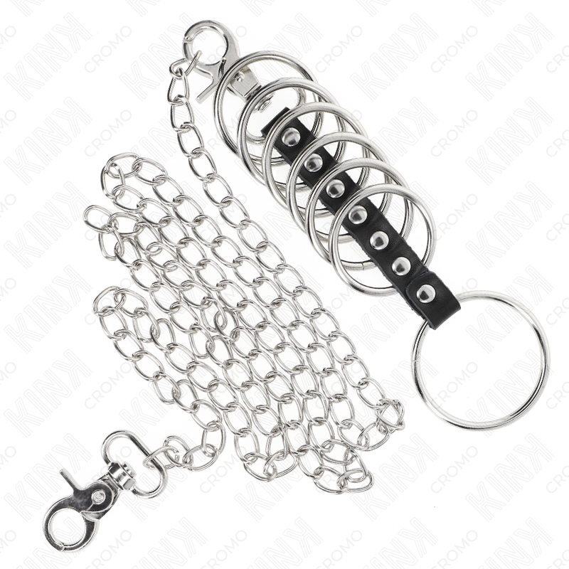 Anelli per pene in metallo KINK RING POWER collegati con pelle e catena in metallo, lunghezza 100 cm, visibili in primo piano.