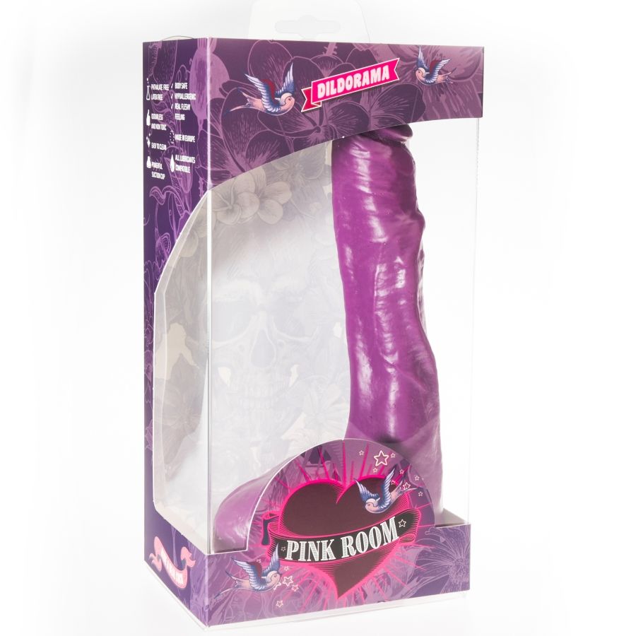 Dildo realistico viola PINK ROOM NILO da 23 cm, dettagli realistici e morbidi, perfetto per il piacere e il comfort.