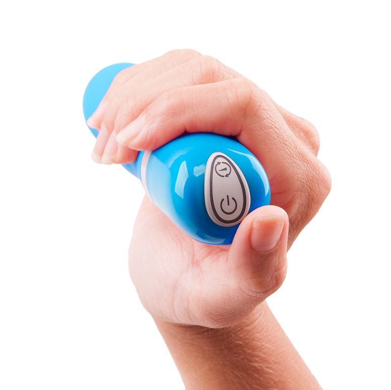 Vibrante dildo curvo blu Laguna B SWISH B DESIRED DELUXE, design elegante e dettagli realistici, in silicone di alta qualità.