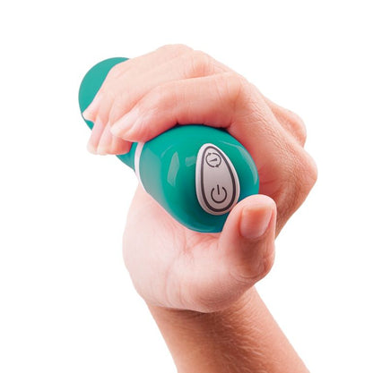 Vibratore B Swish Bdesired Deluxe con finitura in perla giada, design elegante e dettagli curati, per piacere e benessere.