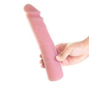 Dildo in silicone realistico al tatto della pelle, 23 cm, prodotto da BAILE DILDOS, con dettagli realistici e morbidi.