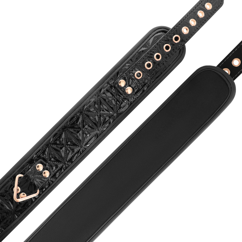 Collare in pelle vegana nero BEGME BLACK EDITION, elegante e resistente, con dettagli di alta qualità per cani e gatti.