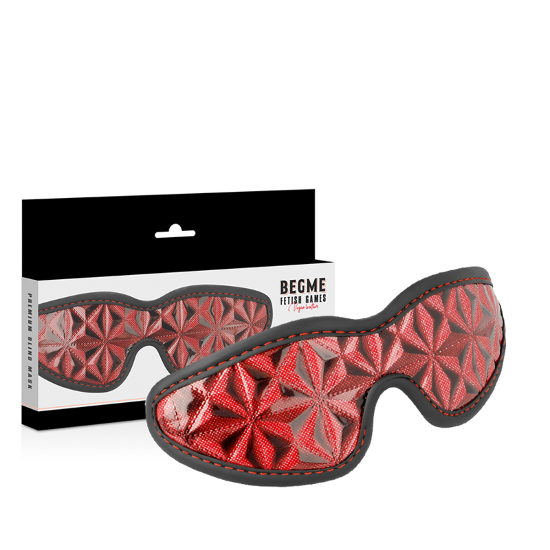Maschera cieca BEGME Red Edition con fodera in neoprene, design premium e colore rosso vibrante.