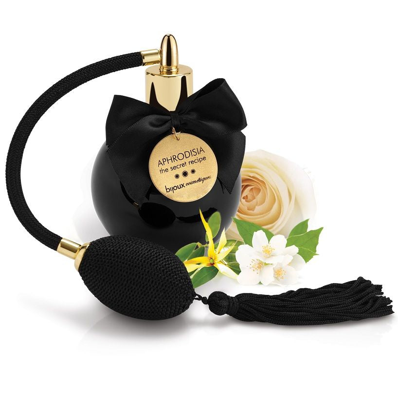 Spray corpo BIJOUX APHRODISIA BODY MIST 100 ml con confezione elegante e bottiglia spray, ideale per un aroma seducente.