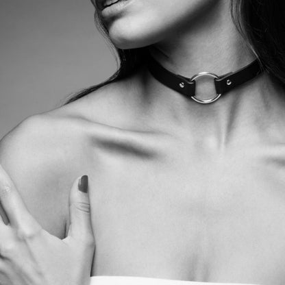 Collana girocollo nera BIJOUX INDISCRETS MAZE, accessorio elegante in metallo, stile minimalista e moderno