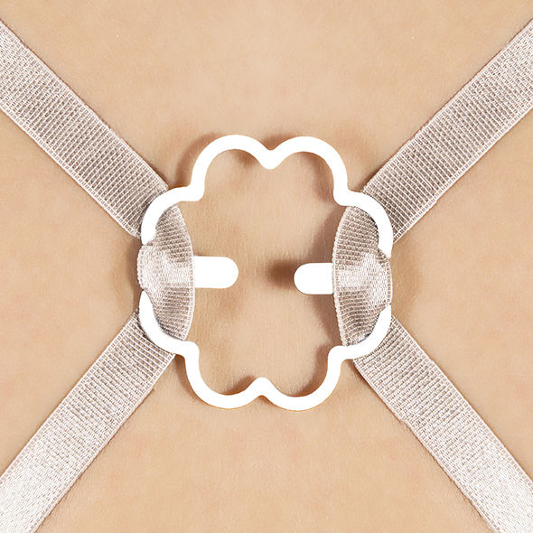 Clip per reggiseno BYE BRA, accessorio elegante e pratico, visibile in immagine con dettagli in plastica e design discreto.