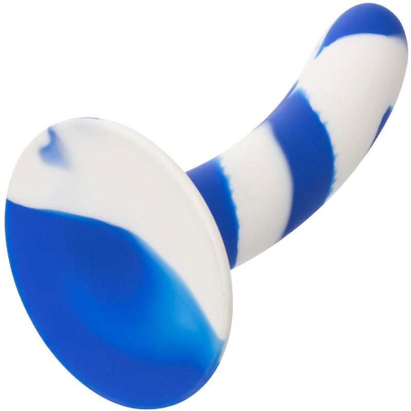 Dildo flessibile CALEXOTICS Admiral Swirl con superficie texturizzata, design ergonomico e colorazione blu e bianca.