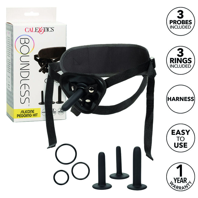 Kit di pegging in silicone CALEXOTICS Boundless, set completo con accessori per giochi di ruolo e piacere anale.