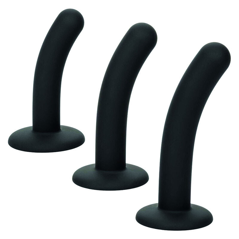 Kit di pegging per curve in silicone CALEXOTICS Boundless, inclusi accessori per stimolazione e comfort.