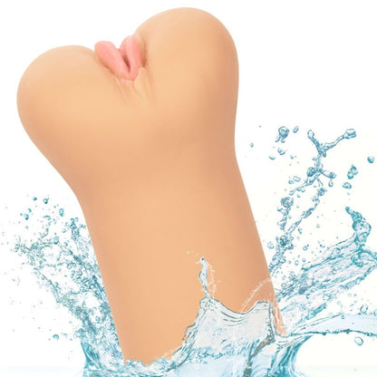 Stroker vulva CALEXOTICS Boundless con pelle chiara, dettagli realistici e morbidi, ideale per stimolazione sensuale.