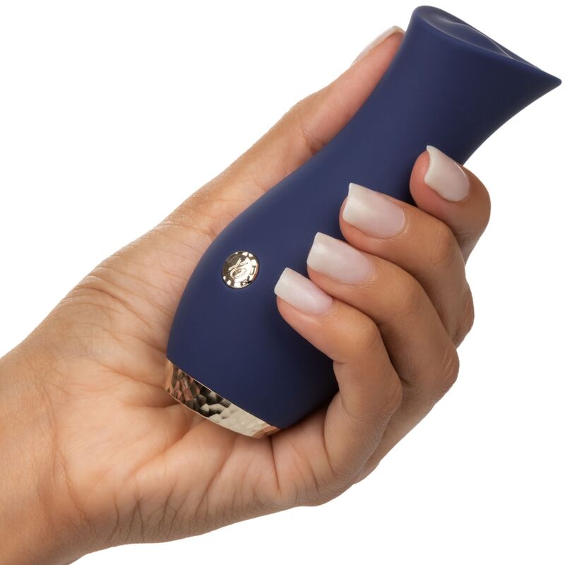 Massaggiatore Chic Tulip blu di CALEXOTICS, dispositivo per il benessere e il massaggio del corpo.