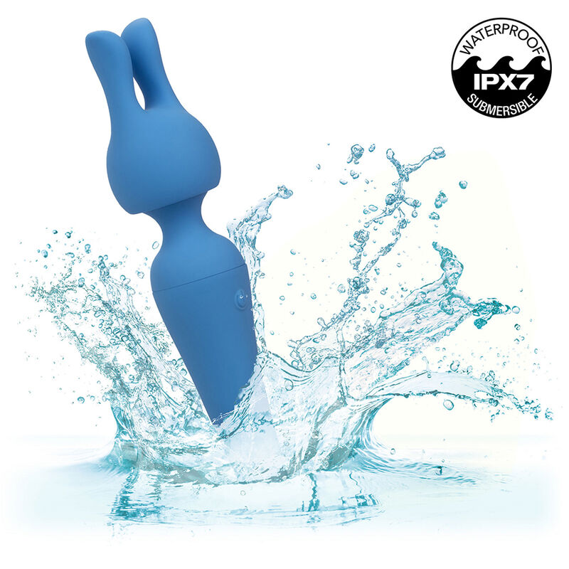 Vibratore wand Calexotics Couture Kit con 10 modalità di vibrazione blu, design elegante e materiali morbidi.