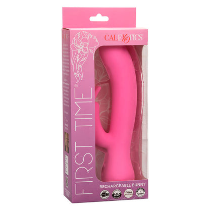 Vibratore coniglio rosa ricaricabile CALEXOTICS First Time, design ergonomico e dettagli realistici per il piacere.