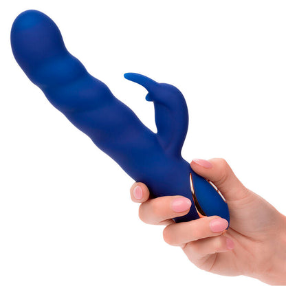 Vibratore a orecchio di coniglio Calexotics Jack Rabbit Wave Motion blu, con movimento a onde e design ergonomico.