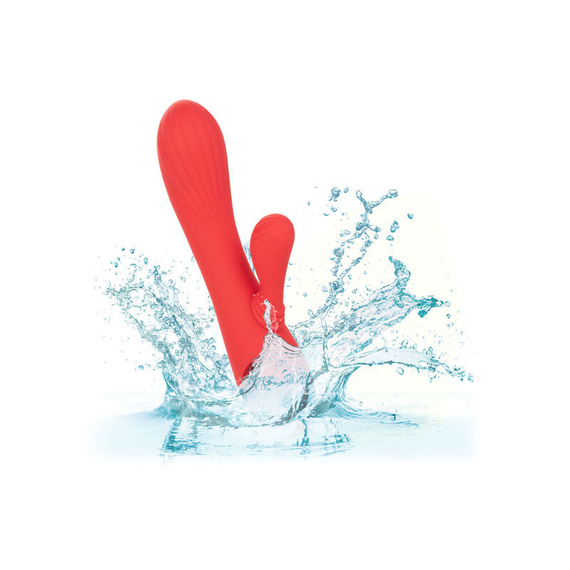 Vibratore in silicone rosso Calexotics Palisades Passione con design ergonomico e dettagli realistici per il piacere.