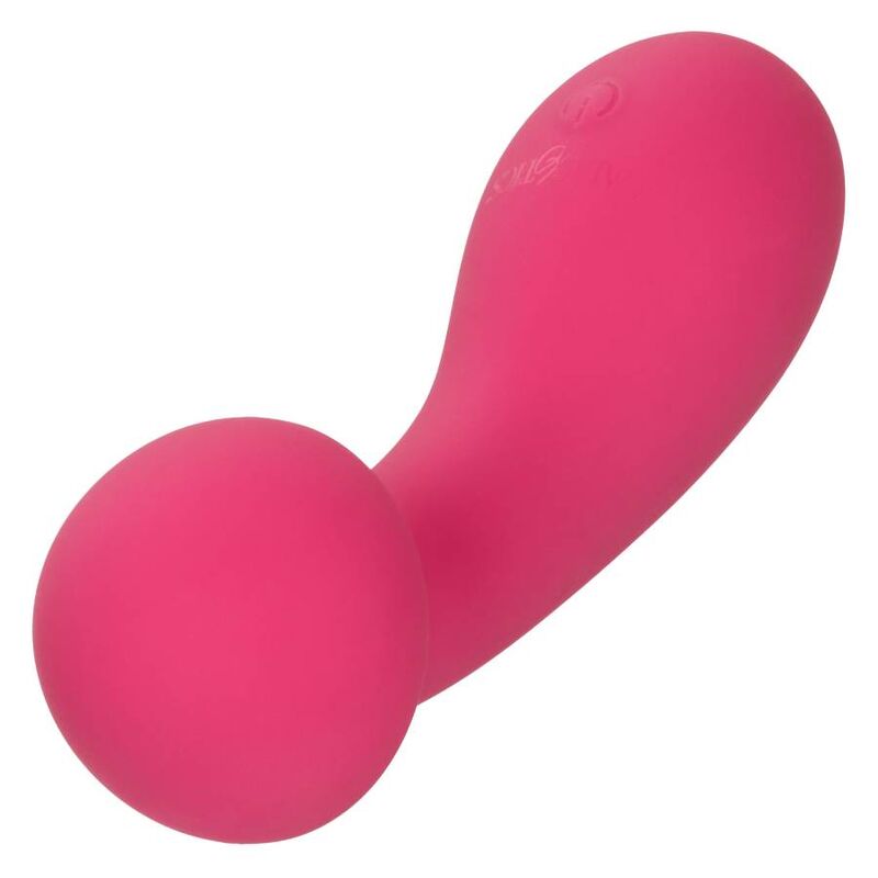 Eccitatore rosa Calexotics Pixies, dispositivo di stimolazione compatto e colorato, visibile in primo piano.