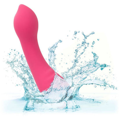 Stimolatore rosa CALEXOTICS Pixies Teaser con superficie liscia e design compatto, ideale per piacere personale.