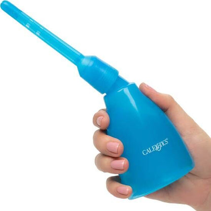 Ducha intima CALEXOTICS Ultimate Douche Blu, dispositivo di cura personale con design blu e dettagli eleganti.