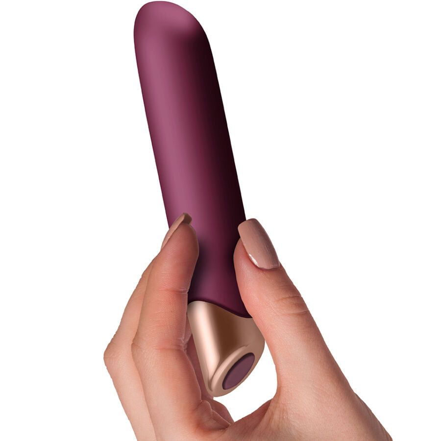 Vibratore classico Miyana del marchio Climaximum, design elegante e dettagli realistici, in colore rosa.