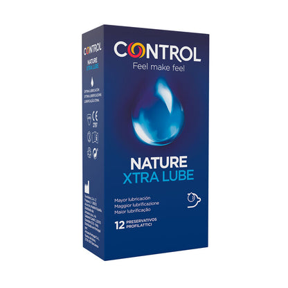 Preservativi CONTROL Adapta Nature Extralube in confezione da 12, confezione con preservativi naturali e lubrificati.
