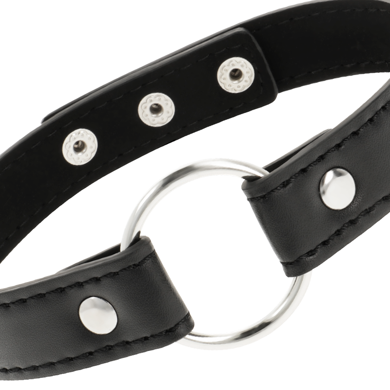 Collana in pelle vegana Coquette Chic Desire, accessorio donna con design elegante e moderno, dettaglio di alta qualità