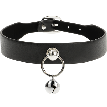 Collana in pelle vegana Coquette Chic Desire con charm a forma di sonaglio e cerchio, accessorio donna elegante e moderno