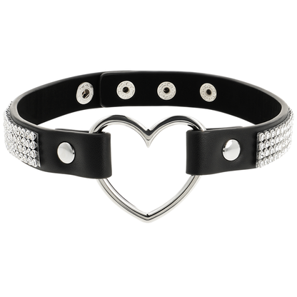 Girocollo in pelle vegana con cuore, collezione Coquette Chic Desire, accessorio elegante e alla moda.