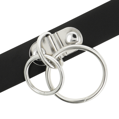 Girocollo in pelle vegana con doppio anello, collana chic Coquette Accessories, accessorio elegante e moderno per il collo femminile