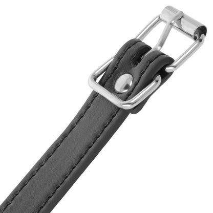 Anello per pene DARKNESS BONDAGE con cinturino regolabile in pelle, nero, per giochi di dominazione e bondage.