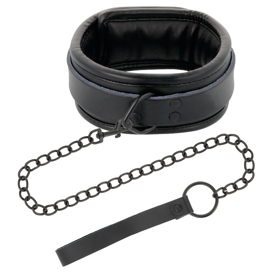 Collana nera DARKNESS BONDAGE con catena in metallo, stile elegante e audace, visibile in primo piano.