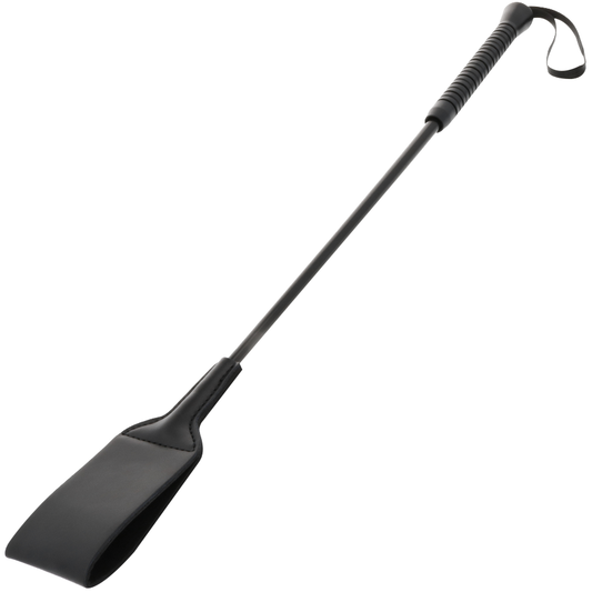 Frusta BDSM nera lunga DARKNESS SENSATIONS con impugnatura in pelle e fruste in gomma, ideale per giochi di ruolo e fetish.