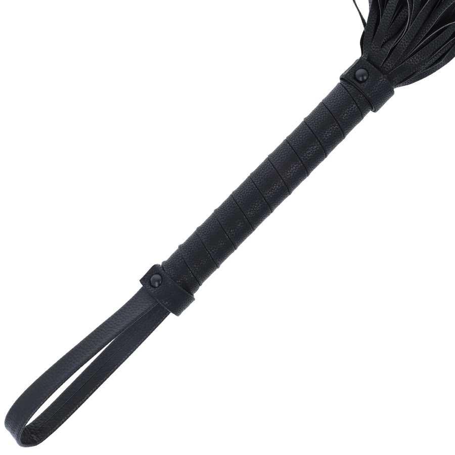 Frusta bondage nera da 42 cm in pelle DARKNESS SENSATIONS, con impugnatura ergonomica e finiture robuste.