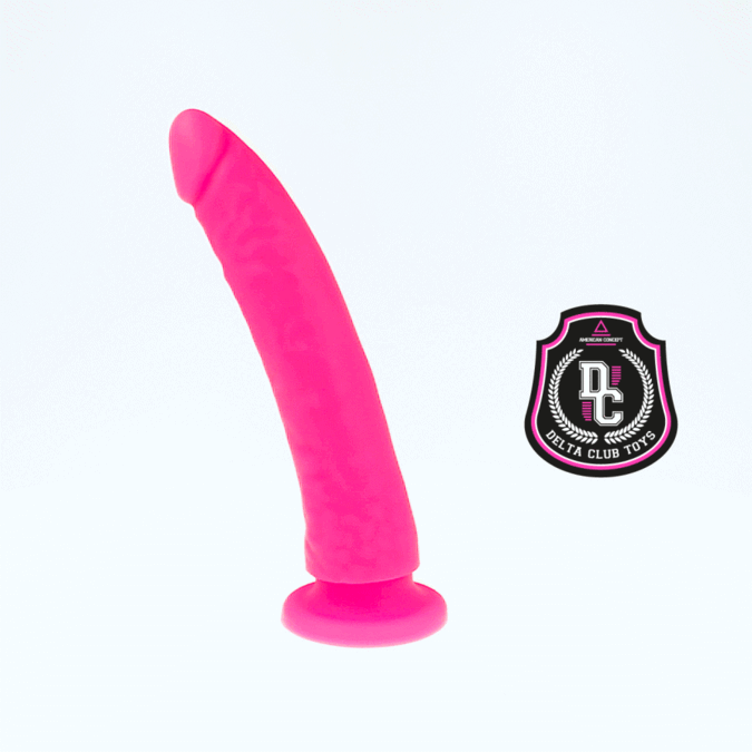 Dildo medico rosa in silicone DELTACLUB, 17 cm di lunghezza e 3 cm di diametro, visibile nell'immagine.