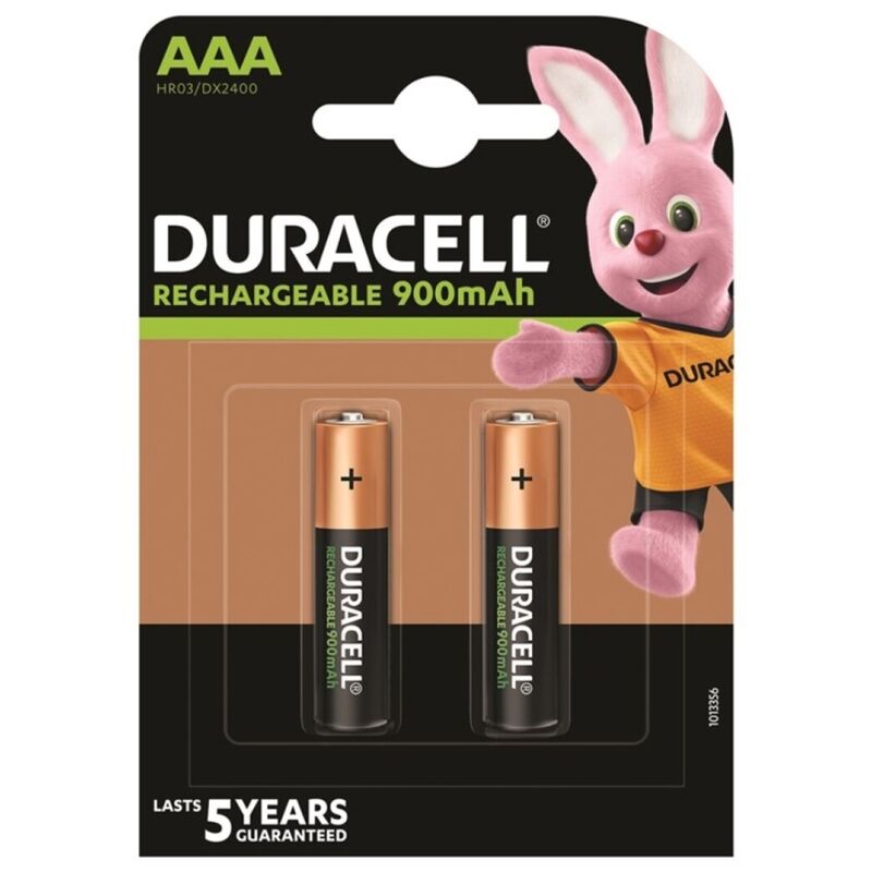 Due batterie ricaricabili Duracell HR03 AAA da 900mAh, due unità visibili con etichette e contatti metallici.