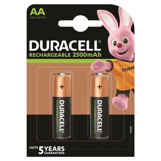 Due batterie ricaricabili Duracell HR6 AA da 2500mAh, due unità, con confezione e etichette visibili