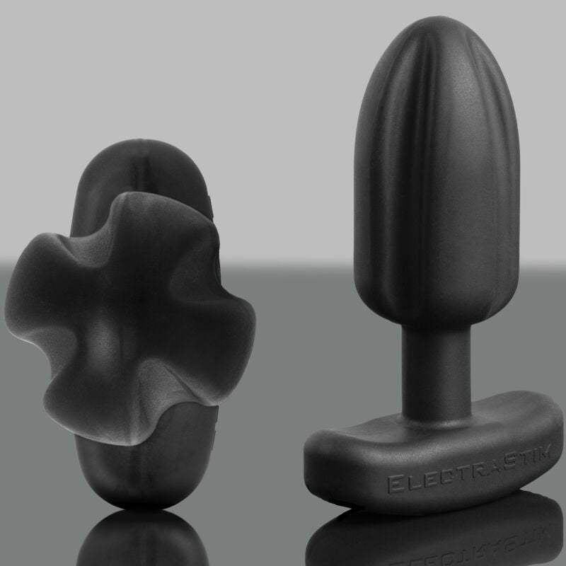 Plug anale quadripolare in silicone nero ELECTRASTIM Tartarus, forma ergonomica e dettagli lisci, ideale per stimolazione e piacere.