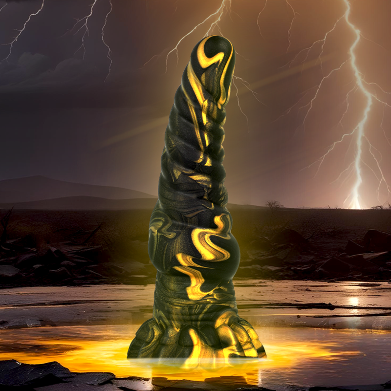 Dildo EPIC Furias Creatura Mitologica Greca, dettagli realistici e design ispirato alla mitologia greca, in immagine con sfondo neutro.