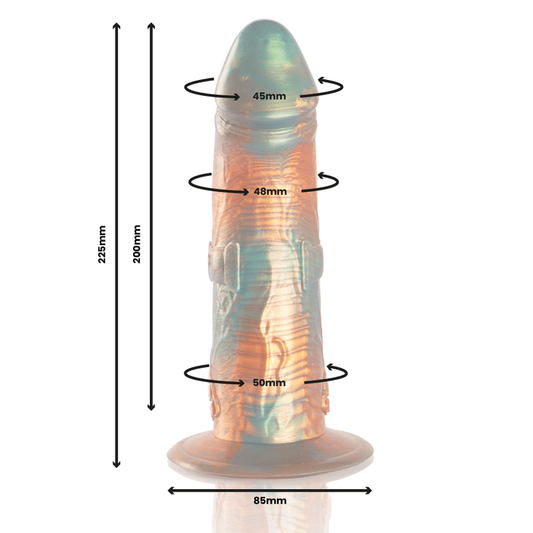 Dildo EPIC Talos di potenza e piacere, in silicone nero, con forma anatomica e superficie liscia, visibile in primo piano.