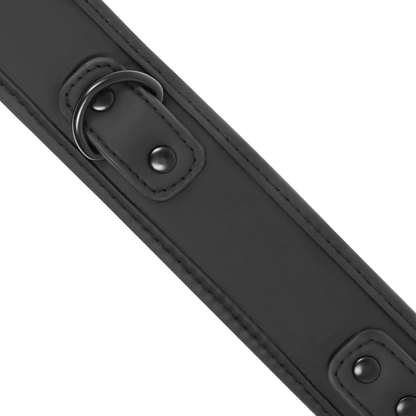 Collana a catena con fodera in neoprene di FETISH SUBMISSIVE BONDAGE, accessorio di bondage e sottomissione.
