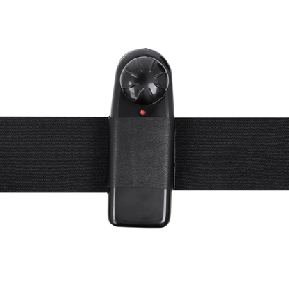 Immagine del harness Attraction RNES Hollow Benny con vibratore da 15 cm e 4,5 cm di diametro, in dettaglio.