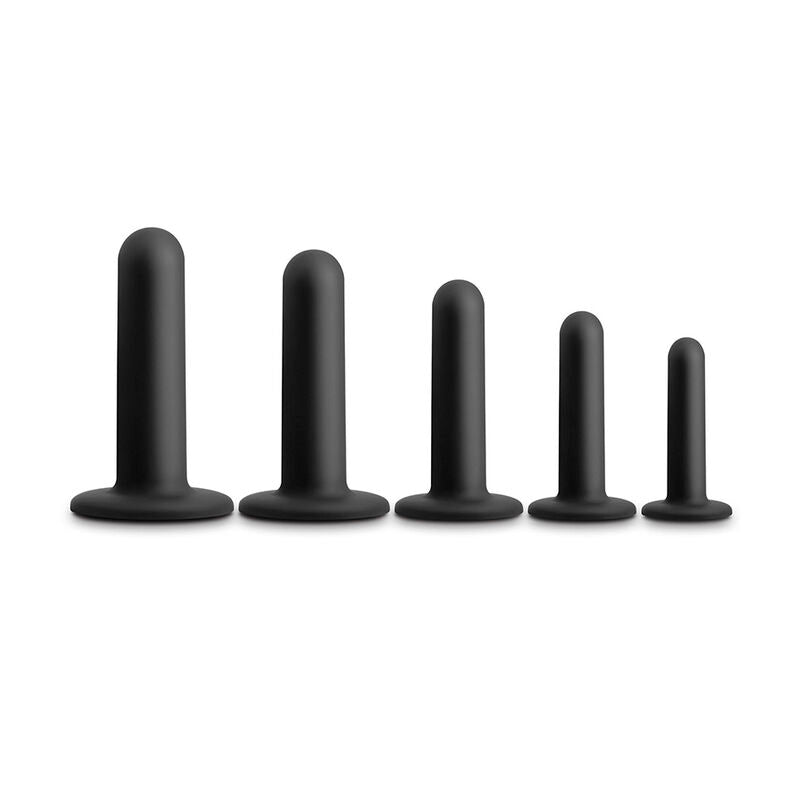 Kit dilatatore nero NS Novelties Renegade con accessori per aumento delle dimensioni e stimolazione.