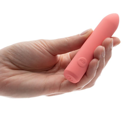 Balzello rosa JE JOUE ILY BULLET con forma compatta e design elegante, ideale per stimolazione e piacere personale.
