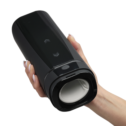 Masturbatore teledildonico KIIROO ONYX+ con texture della pelle, dispositivo di piacere con design realistico e dettagliato.