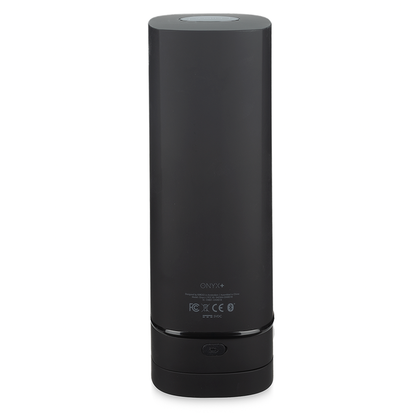 Masturbatore teledildonico KIIROO ONYX+ con texture della pelle, design realistico e dettagliata superficie sensoriale.