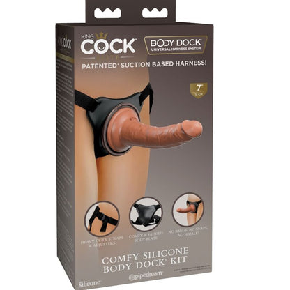 Imbracatura regolabile KING COCK Elite con dildo di 17,8 cm, comoda e confortevole per uso personale.