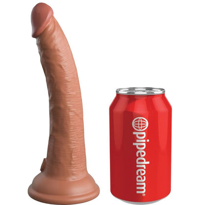 Dildo realistico in silicone KING COCK ELITE, lunghezza 17,8 cm, colore caramello, con forma dettagliata e morbida superficie.