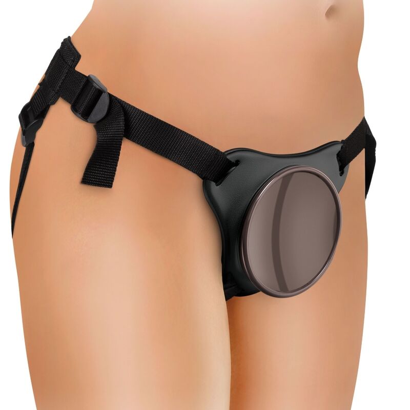 Imbracatura regolabile KING COCK Elite Kit con anello, testicoli e dildo di 20,3 cm, in dettaglio.